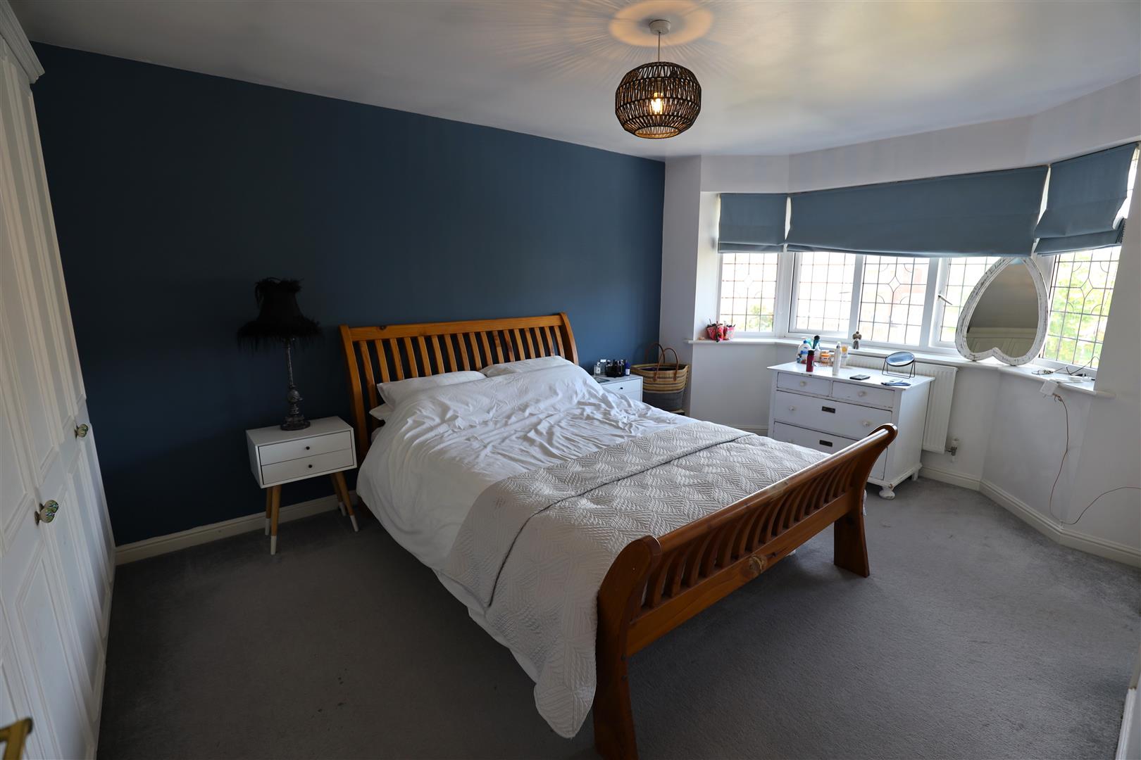 9 Clos Brenin, Brynsadler, CF72 9GA